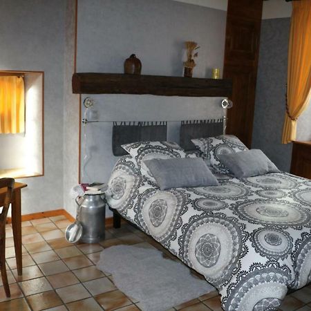 Gite L'Ecole Buissonniere Cheu Екстер'єр фото